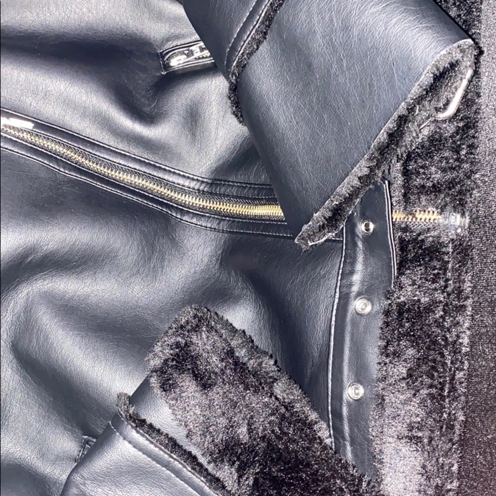 Black jacket - Picture 4 of 4